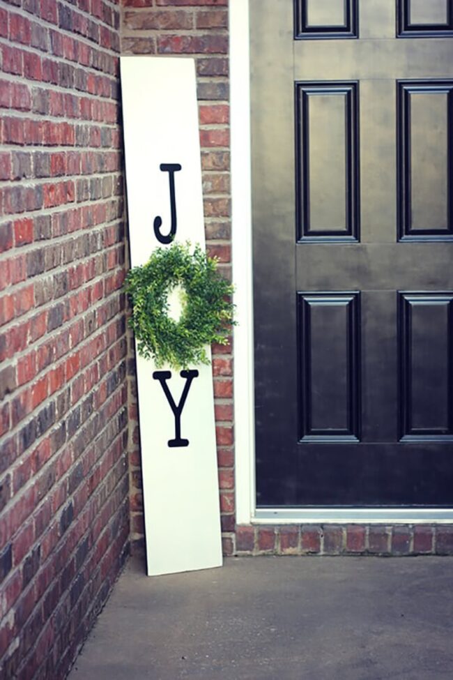 Rustic Green "O" Welcome Sign